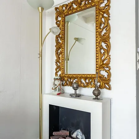 Superbe Louvre Apartman